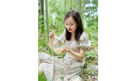 為何99%漂亮女性每天都在喝一杯有機(jī)野生葛根粉？