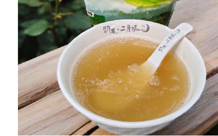 春日出游，保溫杯里面放什么最好，二月風(fēng)有機(jī)野生葛根粉陪你潤養(yǎng)全程